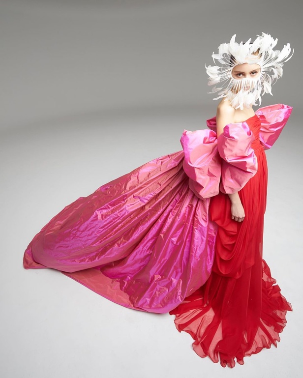 عرض مجموعة Giambattista Valli للأزياء الراقية 2020