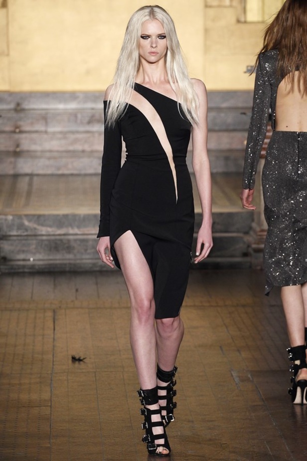 مجموعة جوليان ماكدونالد لموسم خريف 2016