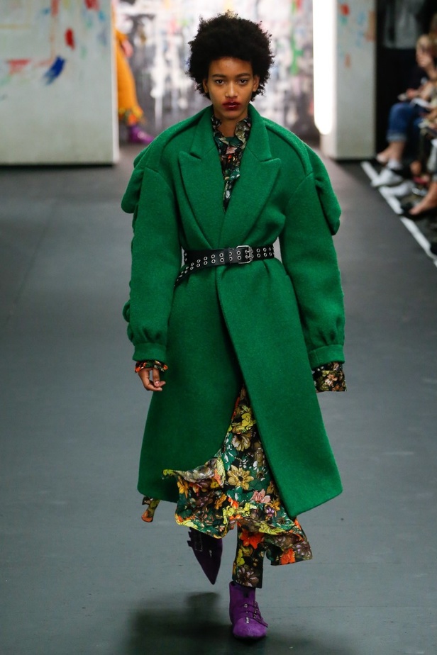 عرض أزياء برين لموسم خريف وشتاء 2017