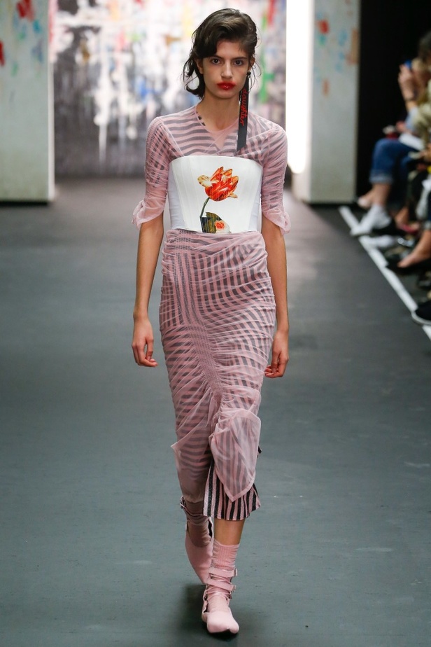 عرض أزياء برين لموسم خريف وشتاء 2017