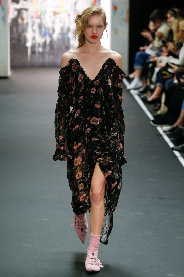 عرض أزياء برين لموسم خريف وشتاء 2017