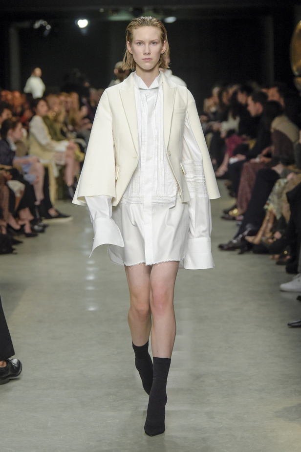 عرض أزياء بربري لموسم خريف وشتاء 2017