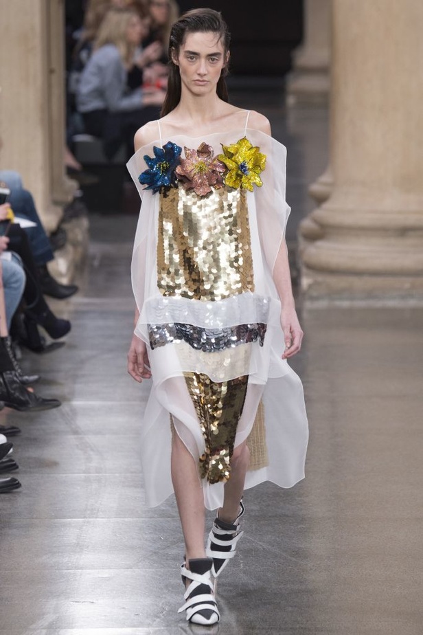 مجموعة كريستوفر كاين للألبسة الجاهزة لخريف و شتاء 2017