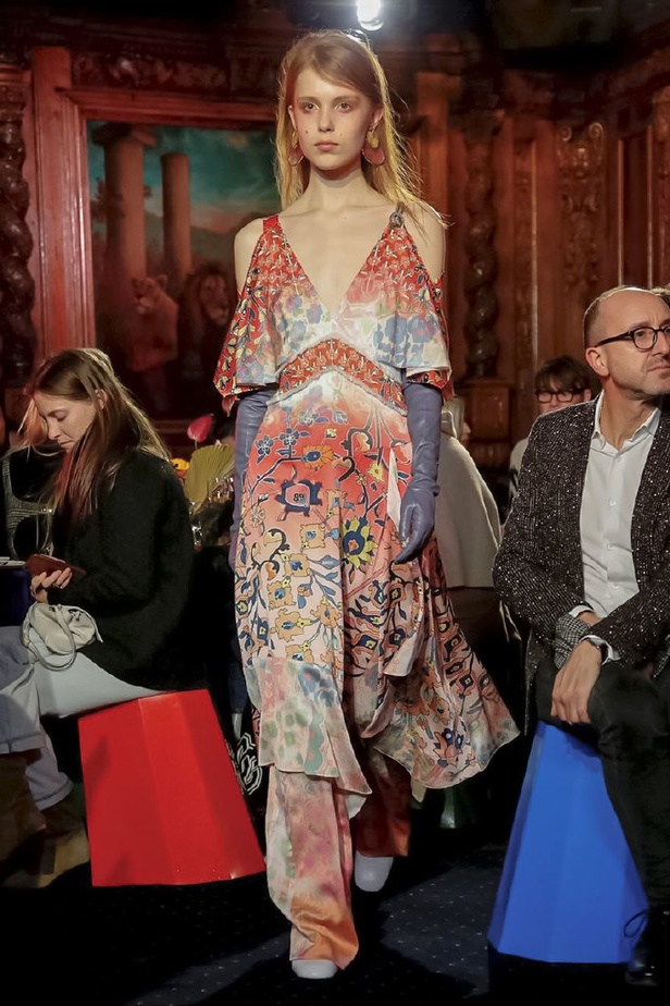 عرض ازياء بيتر بيلوتو لموسم خريف وشتاء 2018