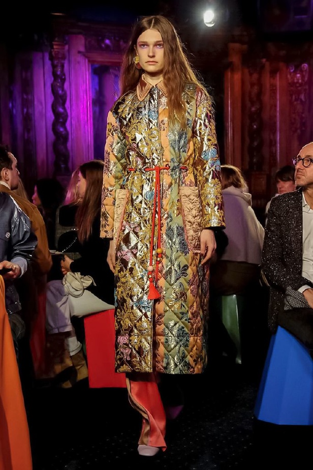 عرض ازياء بيتر بيلوتو لموسم خريف وشتاء 2018