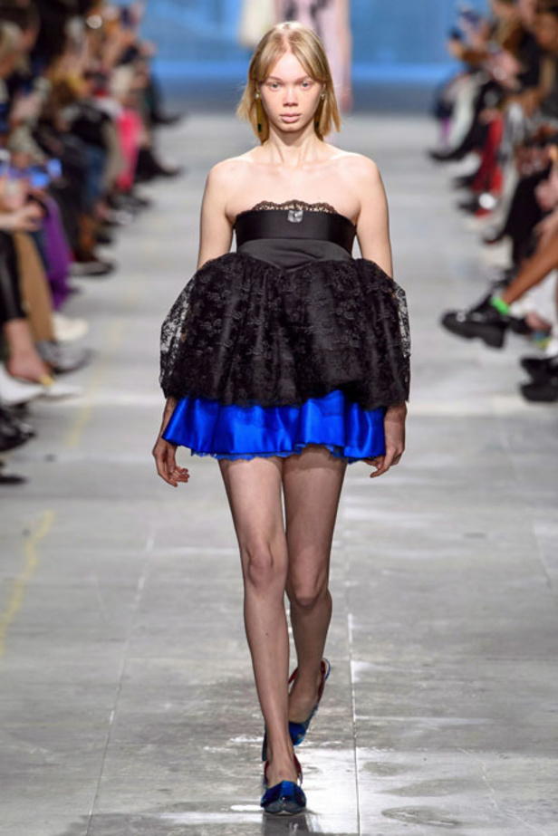 مجموعة Christopher Kane لخريف 2019