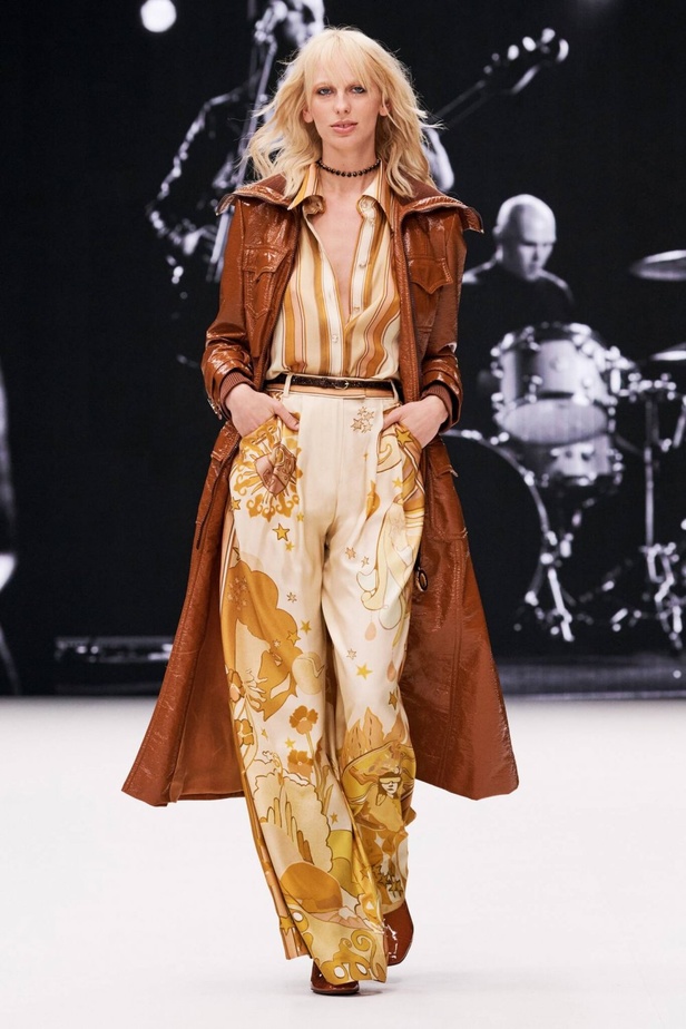 عرض ازياء مجموعة Zimmerman لصيحات موسم خريف وشتاء 2021 من اسبوع الموضة في نيويورك