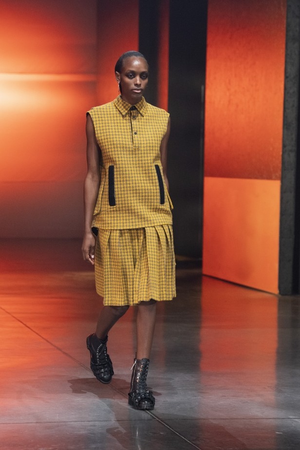 عرض أزياء مجموعة QASIMI لخريف وشتاء 2021 ضمن أسبوع الموضة في لندن