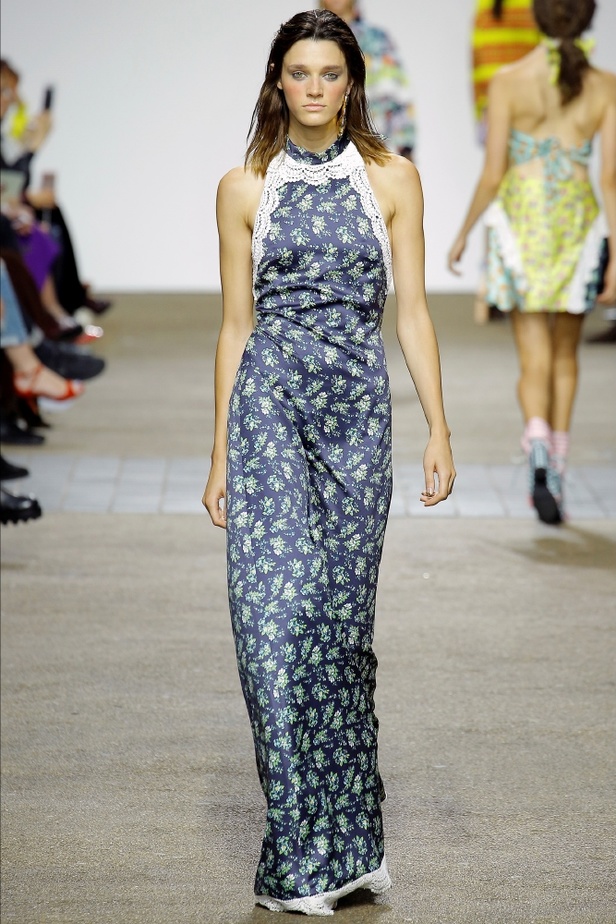 مجموعة "هاوس اوف هولاند" لربيع وصيف 2017