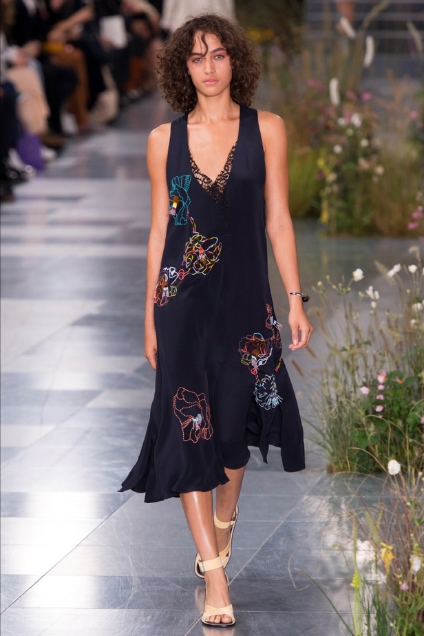 عرض أزياء "بول سميث" لموسم ربيع وصيف 2017