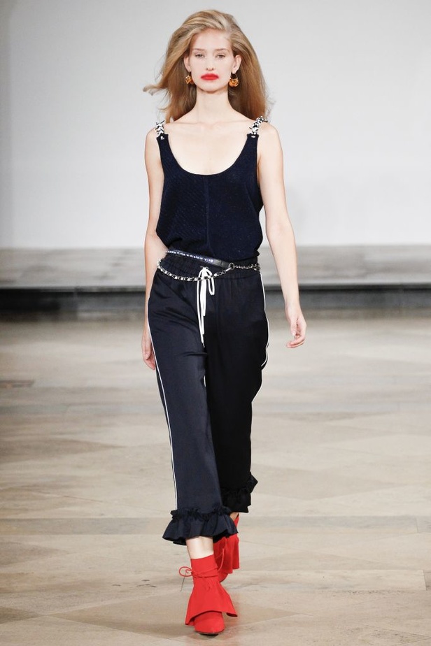 مجموعة Mother of Pearl  لربيع وصيف 2017