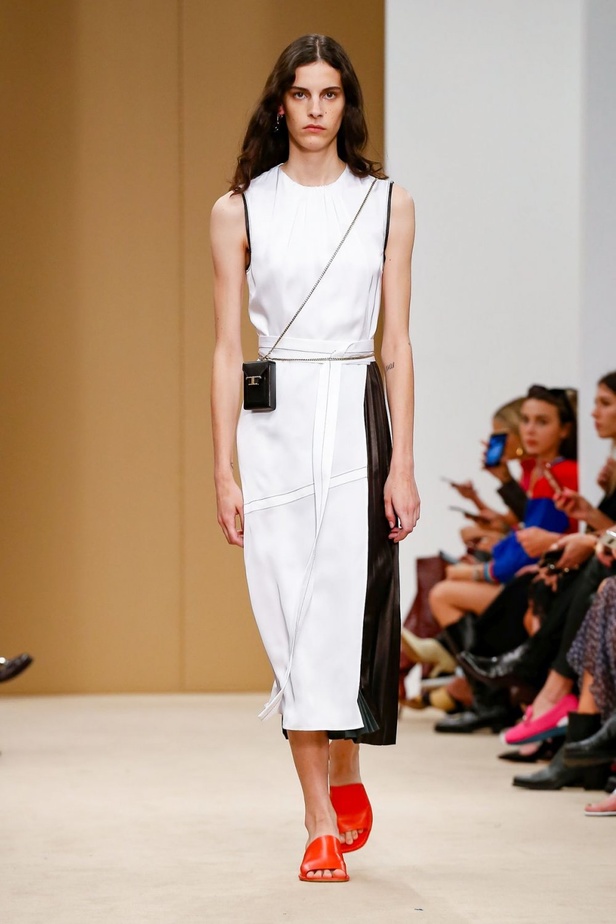 اسبوع الموضة في ميلان 2019 احذية TODS الفاخرة لربيع وصيف 2020