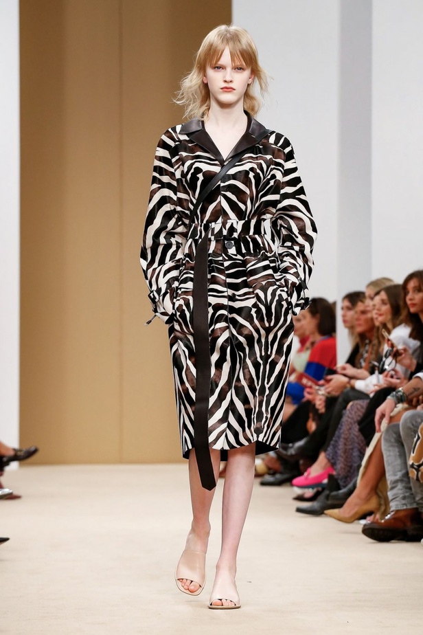 اسبوع الموضة في ميلان 2019 احذية TODS الفاخرة لربيع وصيف 2020