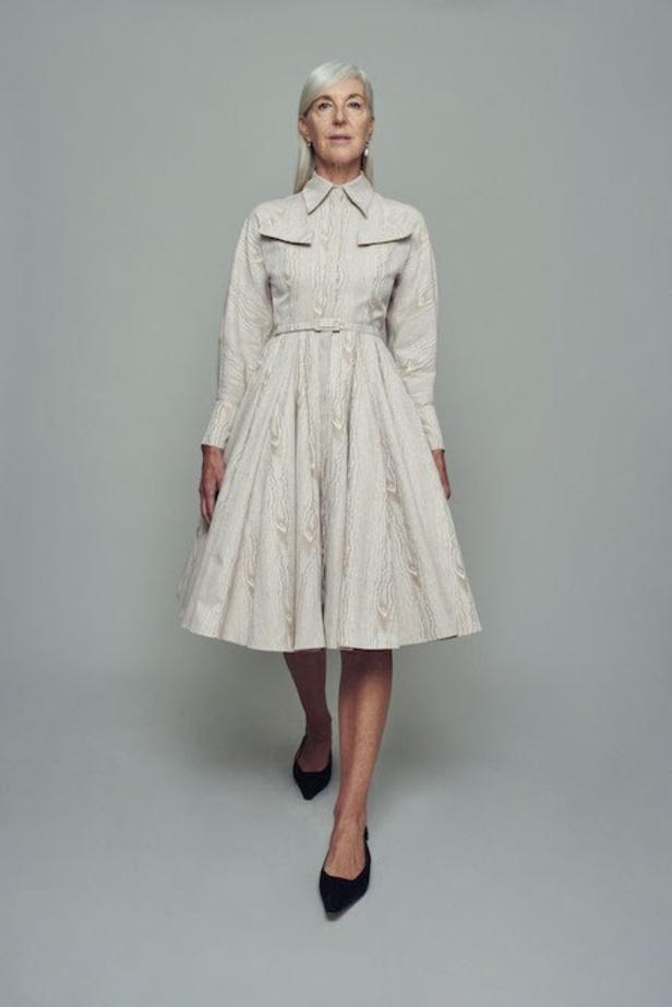 عرض ازياء مجموعة Emilia Wickstead ربيع وصيف 2021 من اسبوع لندن للموضة