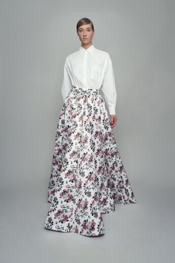 عرض ازياء مجموعة Emilia Wickstead ربيع وصيف 2021 من اسبوع لندن للموضة