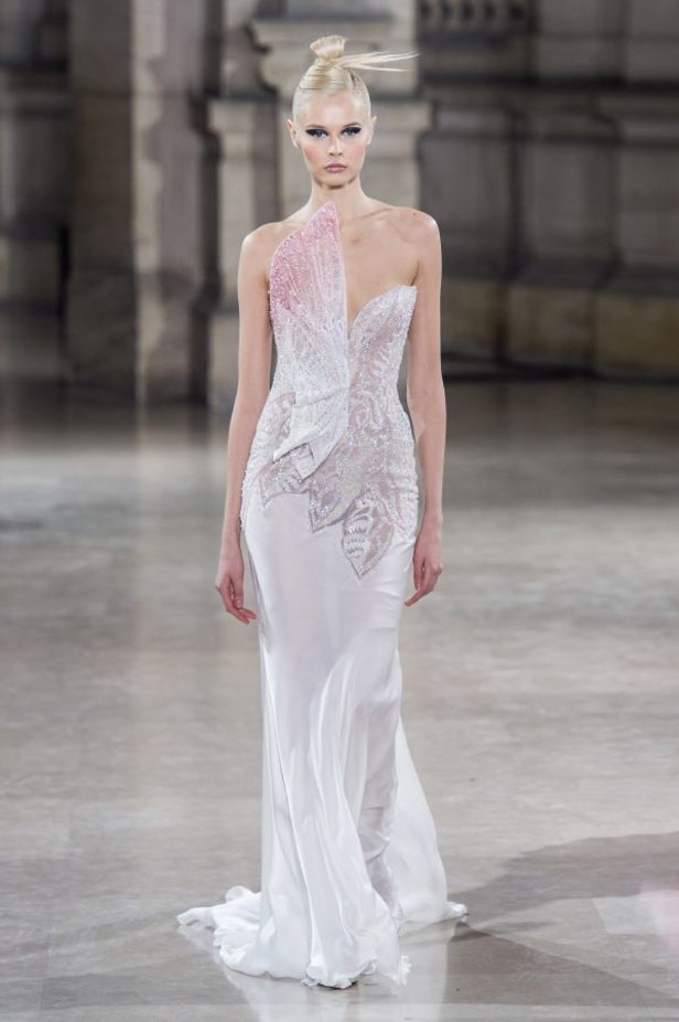 "Anatomy of a wing" مجموعة طوني ورد للأزياء الراقية لربيع وصيف 2019