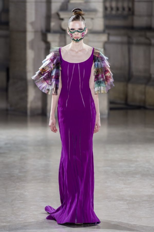 "Anatomy of a wing" مجموعة طوني ورد للأزياء الراقية لربيع وصيف 2019