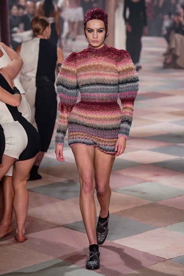 عرض أزياء Christian Dior للهوت كوتور لربيع وصيف 2019 !