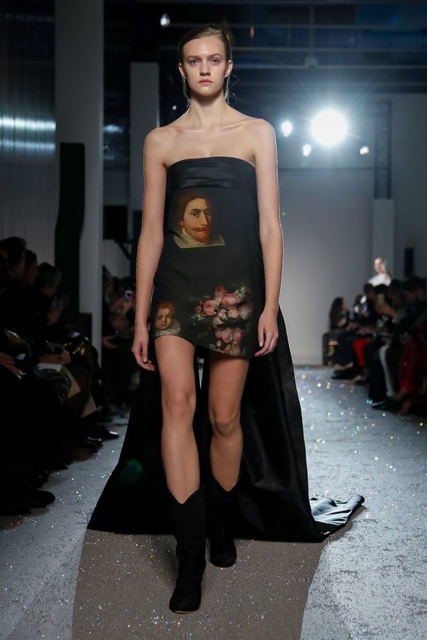 مجموعة الألبسة الراقية من جيامباتيستا فالي لربيع 2019