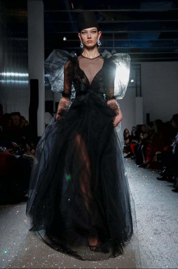 مجموعة الألبسة الراقية من جيامباتيستا فالي لربيع 2019