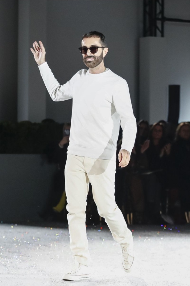 مجموعة الألبسة الراقية من جيامباتيستا فالي لربيع 2019