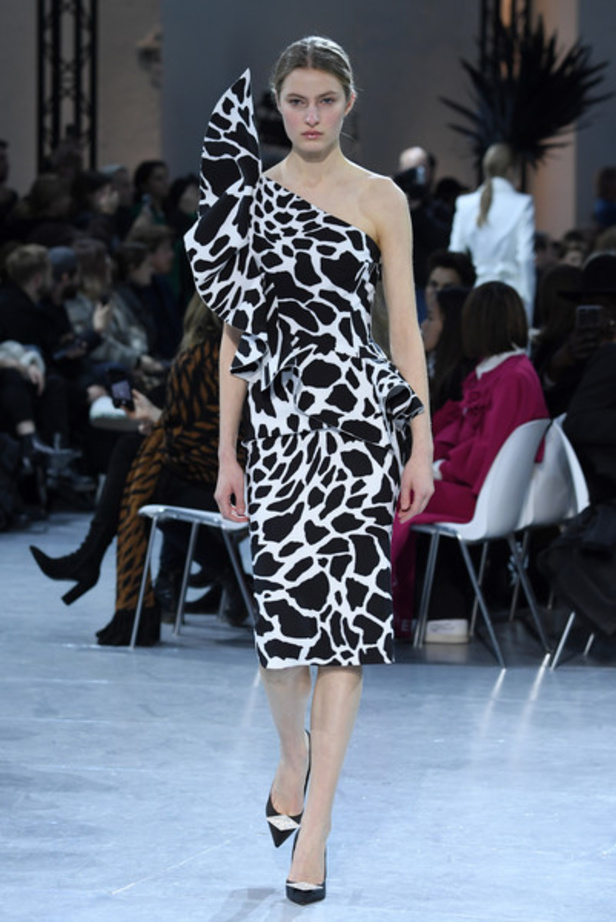 عرض مجموعة Alexandre Vauthier للازياء الراقية ربيع وصيف 2020