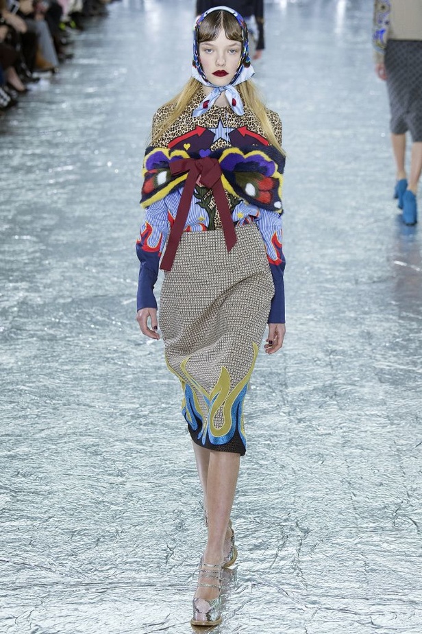 عرض أزياء ماري كاترانتزو للألبسة الجاهزة لخريف شتاء 2016