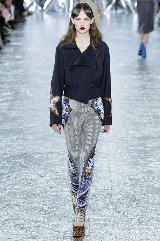 عرض أزياء ماري كاترانتزو للألبسة الجاهزة لخريف شتاء 2016