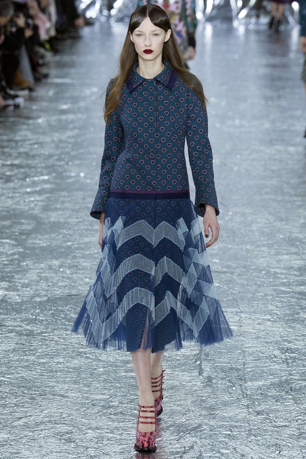 عرض أزياء ماري كاترانتزو للألبسة الجاهزة لخريف شتاء 2016