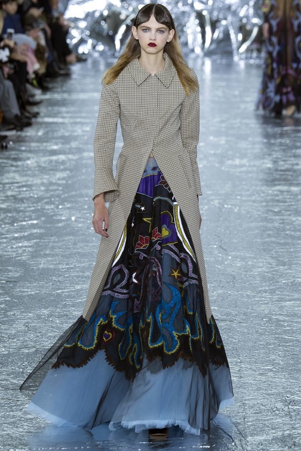 عرض أزياء ماري كاترانتزو للألبسة الجاهزة لخريف شتاء 2016