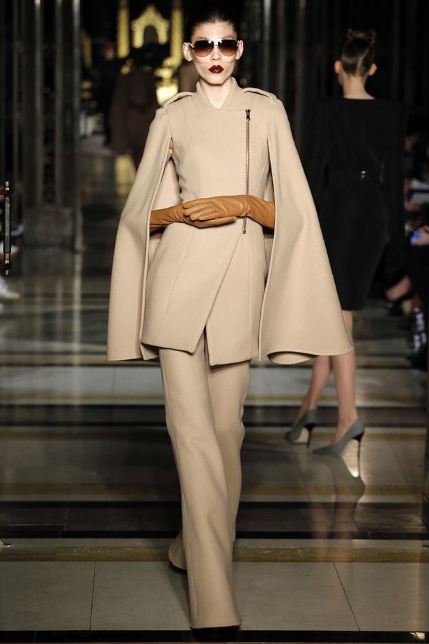 عرض أزياء المصمم غاريث بو لخريف وشتاء 2016