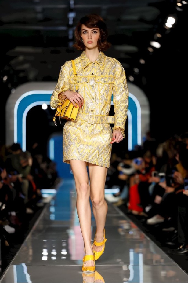 عرض ازياء موسكينو لخريف وشتاء 2018