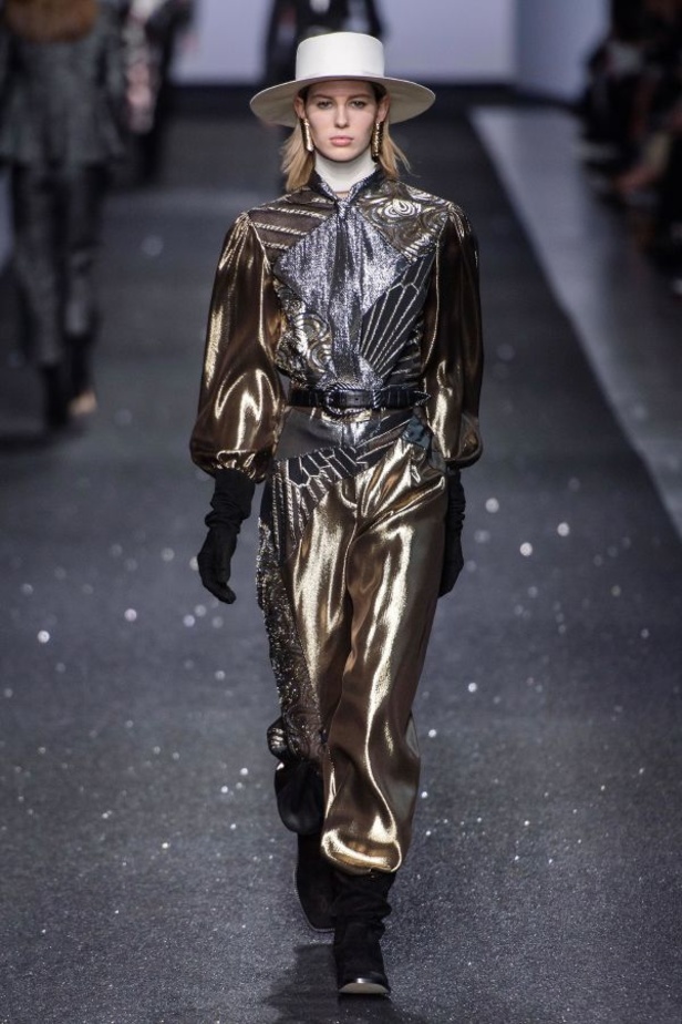 مجموعة Alberta Ferretti للألبسة الجاهزة لخريف 2019