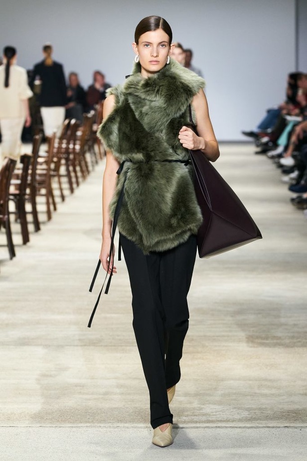 مجموعة الازياء الفاخرة من  جيل ساندرا  لخريف وشتاء 2020-2021 