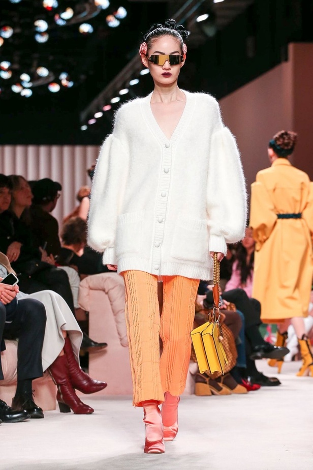 مجموعة فندي FENDI لخريف وشتاء 2020-2021 خلال اسبوع الموضة في ميلانو 