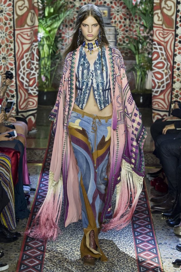 مجموعة Roberto Cavalli لربيع وصيف 2017