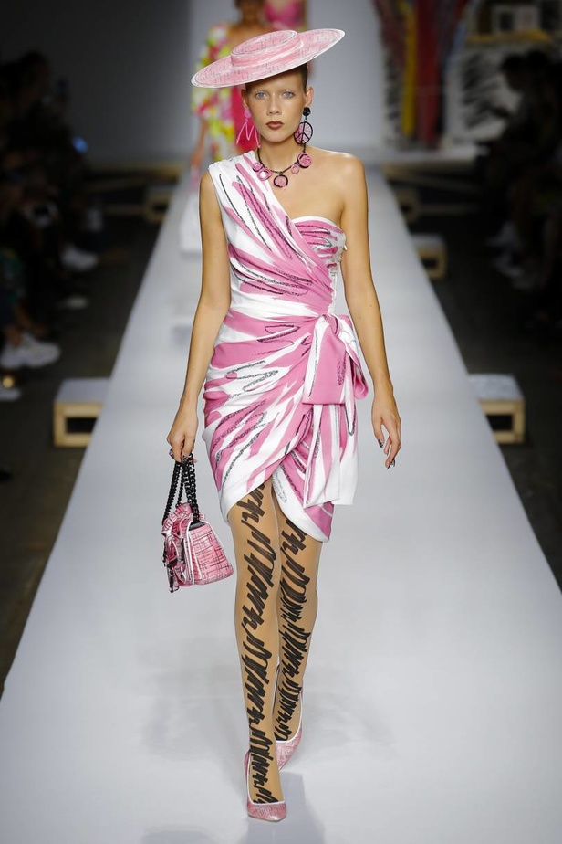 مجموعة موسكينو لموسم ربيع وصيف 2019