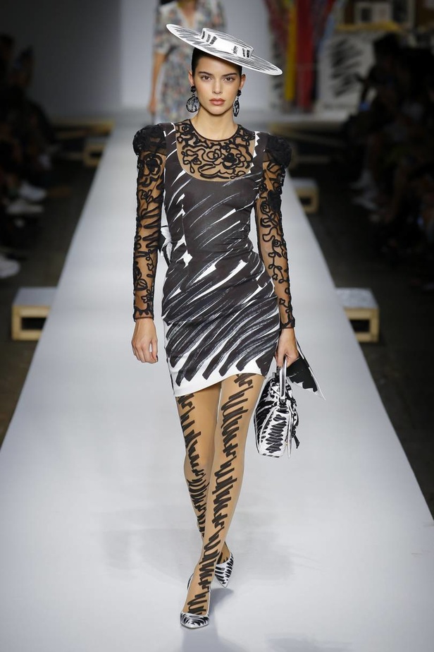 مجموعة موسكينو لموسم ربيع وصيف 2019