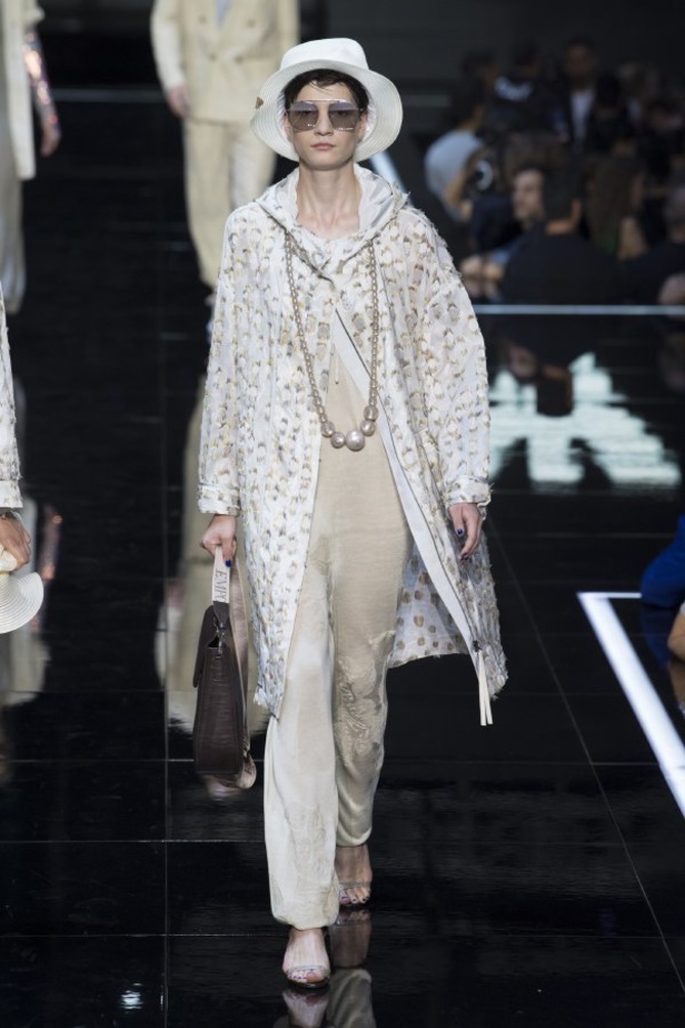 مجموعة Emporio Armani لربيع وصيف ٢٠١٩ !