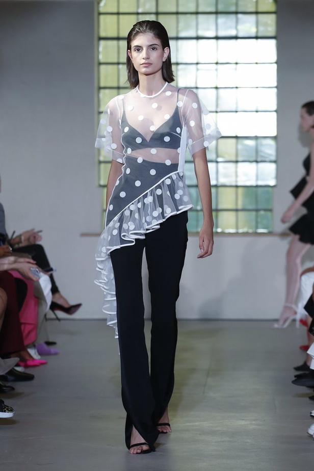 مجموعة دايفيد كوما لموسم ربيع وصيف 2019