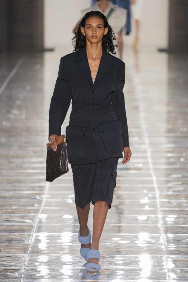 حرفية وإبداع في مجموعة Bottega Veneta لربيع وصيف 2020