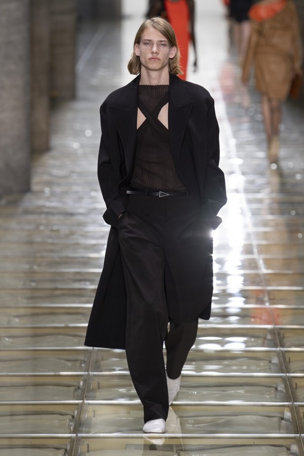 حرفية وإبداع في مجموعة Bottega Veneta لربيع وصيف 2020