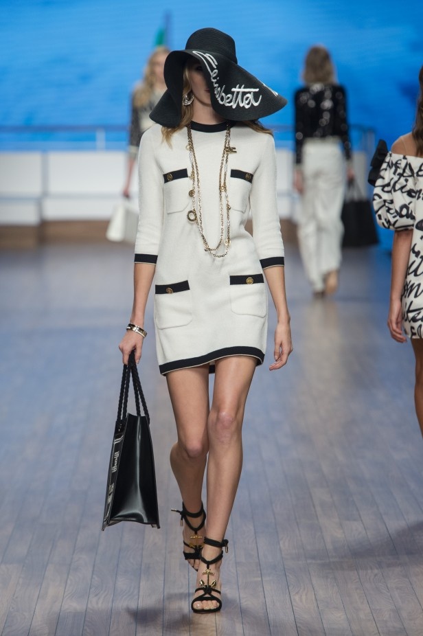 سافري الى عالم الرحلات البحرية مع مجموعة Elisabetta Franchi لربيع وصيف 2020