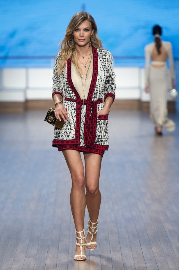 سافري الى عالم الرحلات البحرية مع مجموعة Elisabetta Franchi لربيع وصيف 2020