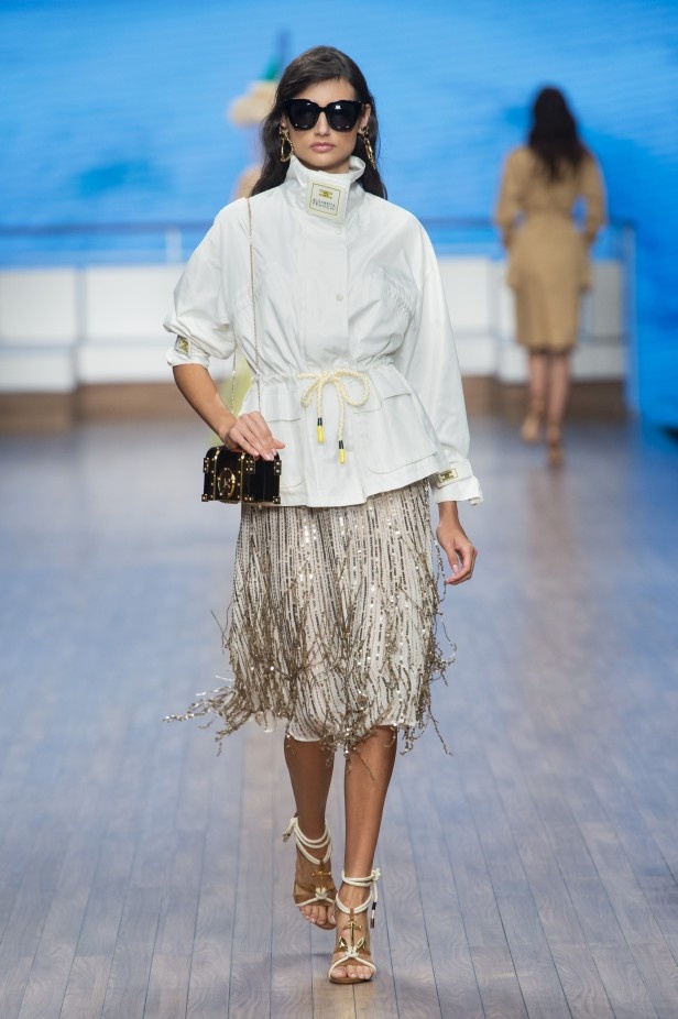 سافري الى عالم الرحلات البحرية مع مجموعة Elisabetta Franchi لربيع وصيف 2020