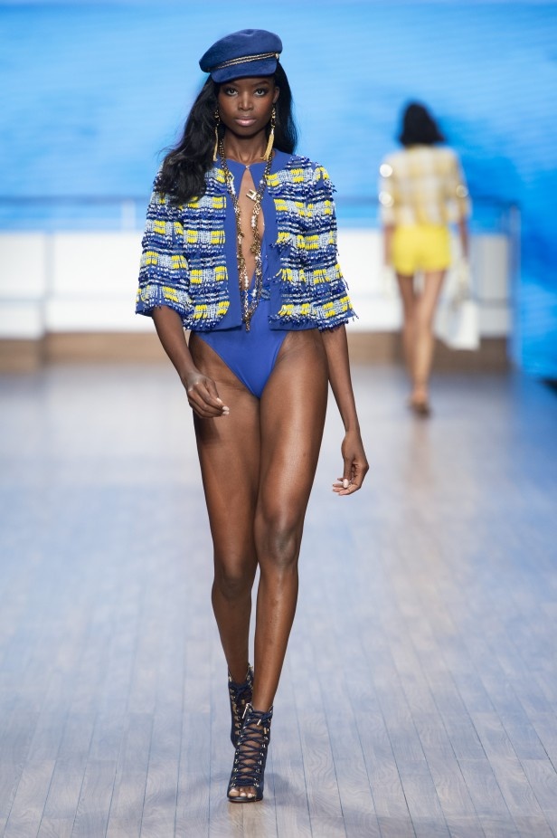 سافري الى عالم الرحلات البحرية مع مجموعة Elisabetta Franchi لربيع وصيف 2020