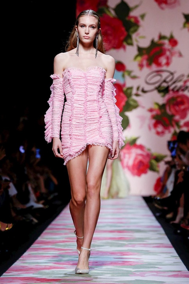 اسبوع الموضة في ميلان 2019 عرض أزياء  BLUMARINE لربيع وصيف 2020