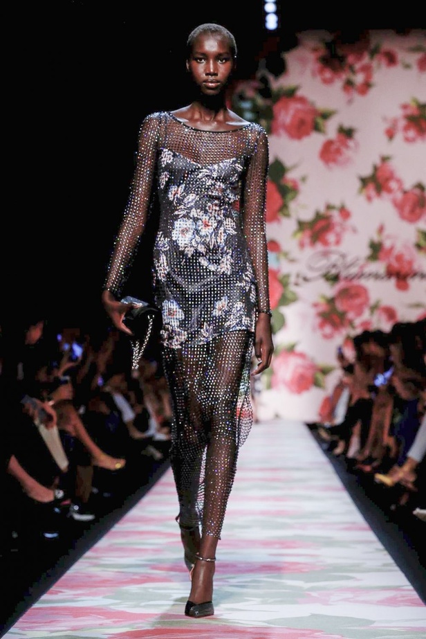 اسبوع الموضة في ميلان 2019 عرض أزياء  BLUMARINE لربيع وصيف 2020