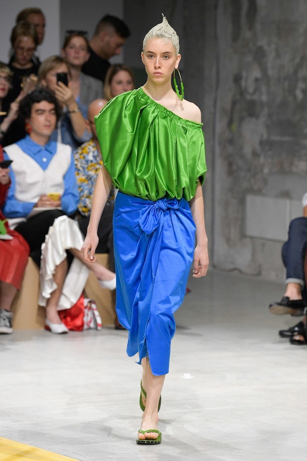 أسبوع الموضة في ميلانو 2019 مجموعة أزياء marni الجاهزة لربيع وصيف 2020