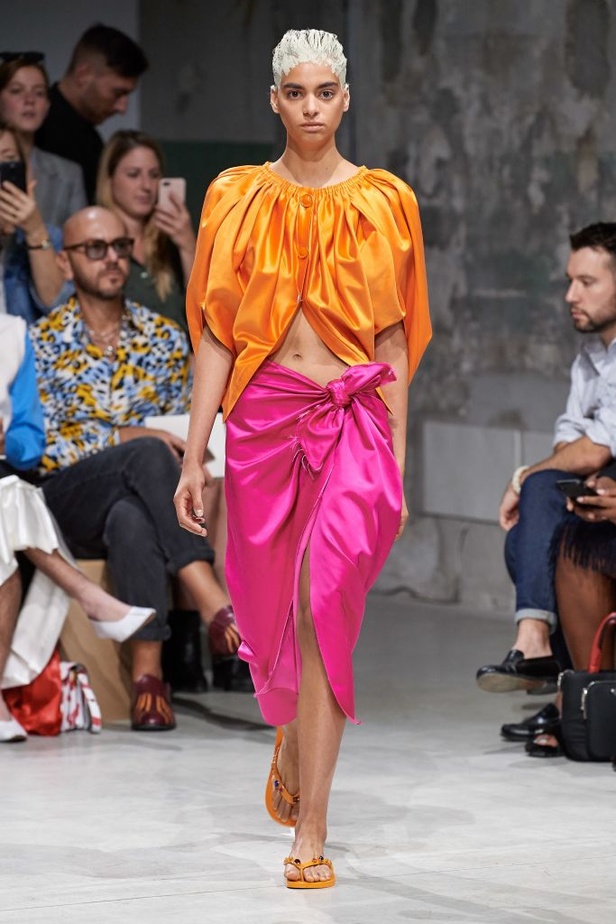 أسبوع الموضة في ميلانو 2019 مجموعة أزياء marni الجاهزة لربيع وصيف 2020